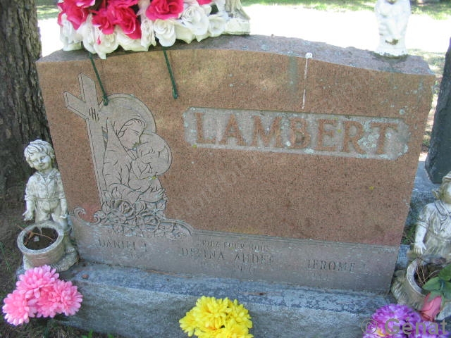 Cimetière SaintSauveur de ValD'Or